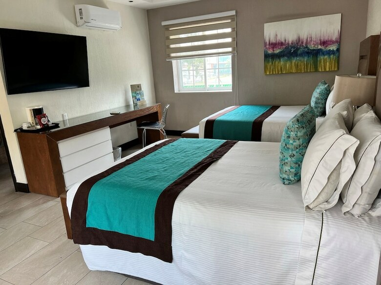 �urea Hotel And Suites