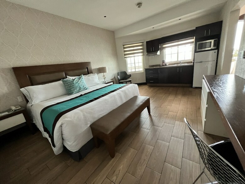 �urea Hotel And Suites