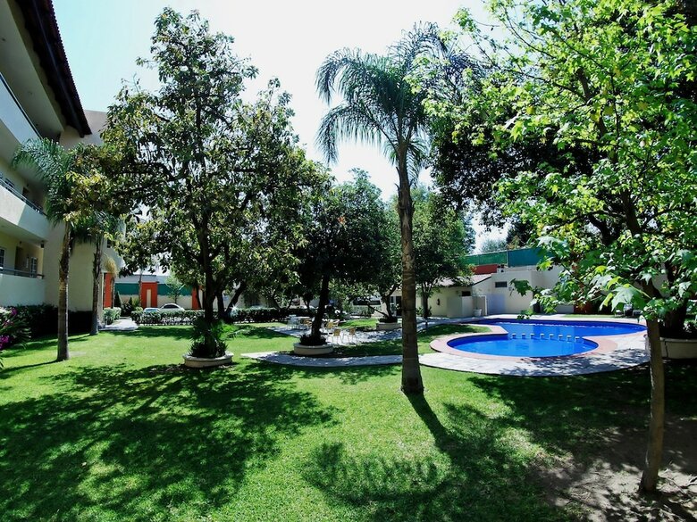 �urea Hotel And Suites