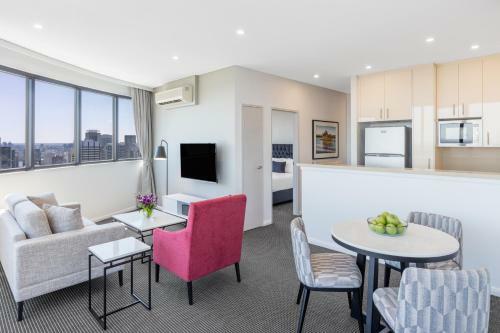 Hotel Meriton Kent Street