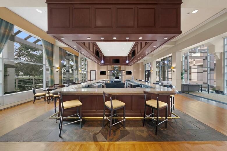 Hotel Omni Dallas Park West