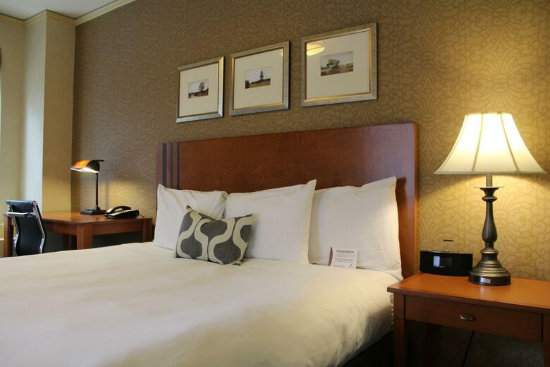 Executive Hotel Pacific