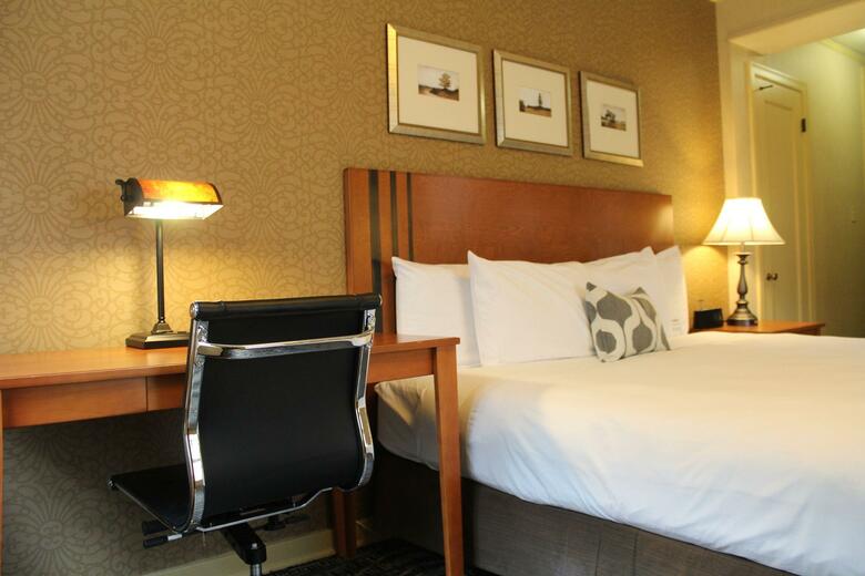 Executive Hotel Pacific