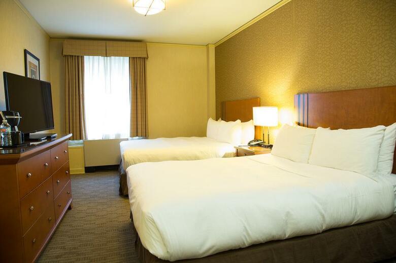Executive Hotel Pacific