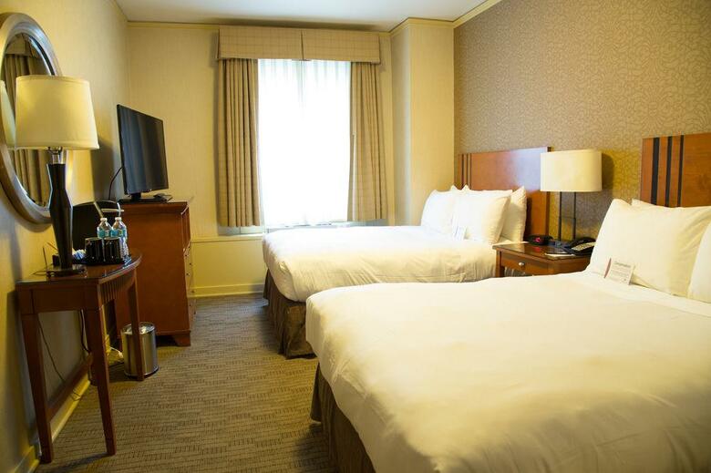 Executive Hotel Pacific