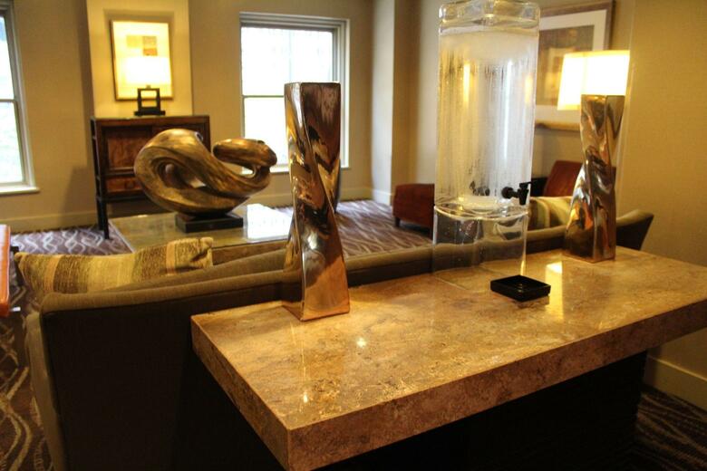 Executive Hotel Pacific