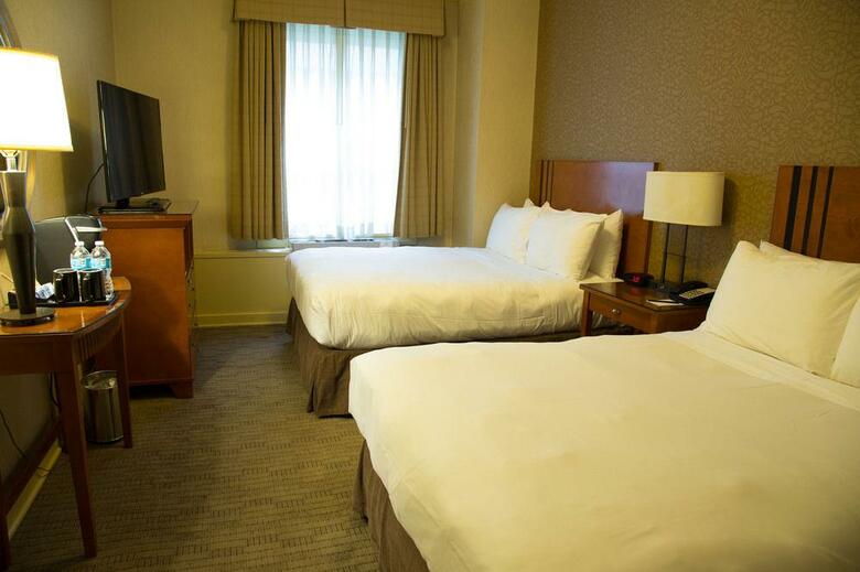 Executive Hotel Pacific