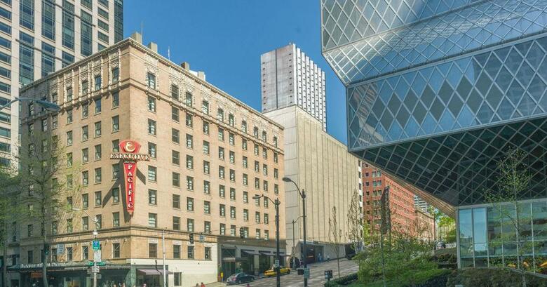 Executive Hotel Pacific