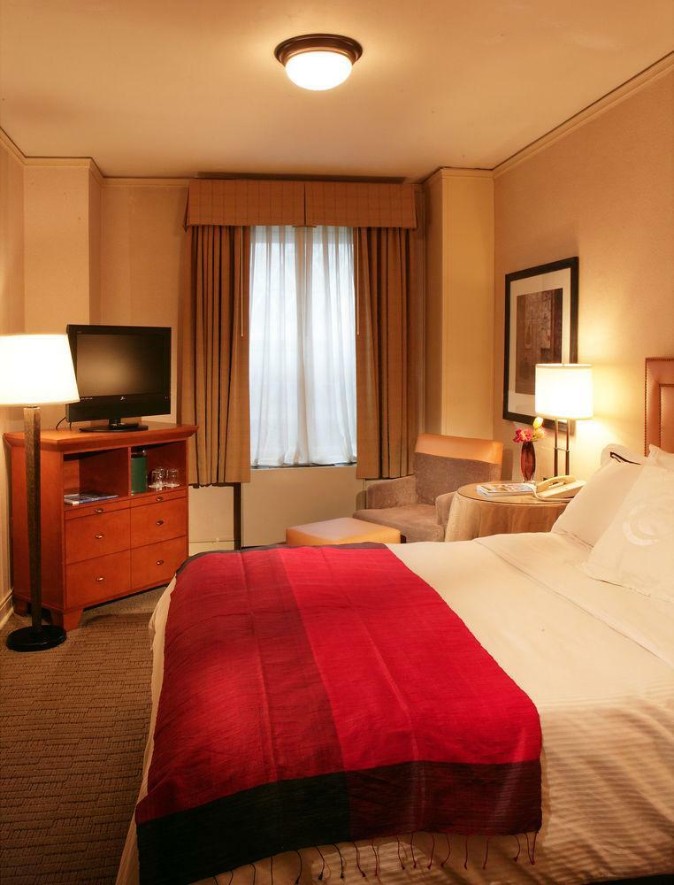 Executive Hotel Pacific