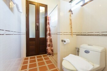 Baan Rim Klong
