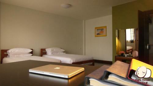 Hostal Egg's House