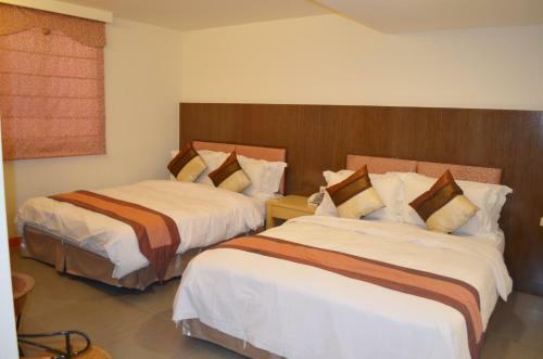 Yake Homestay