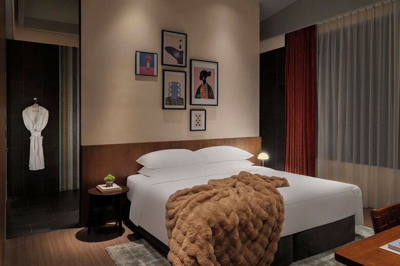 Home Hotel Da-an