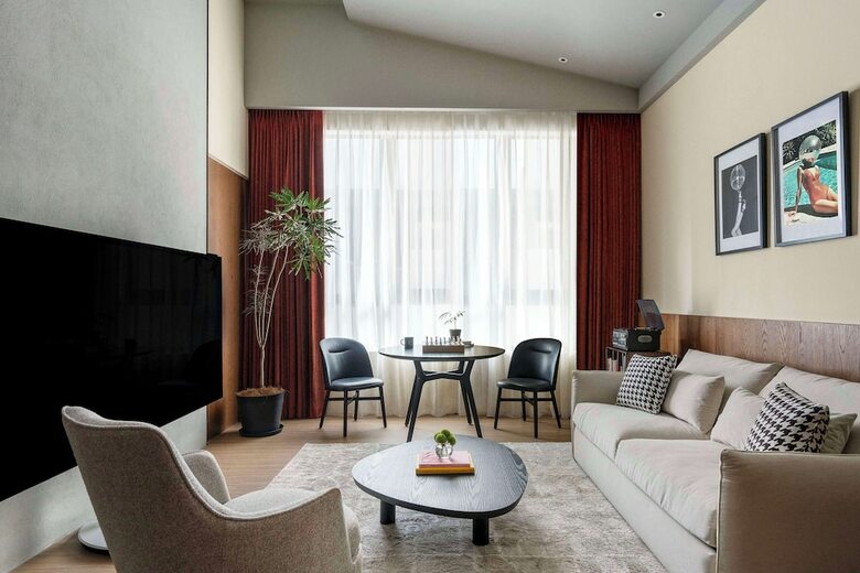 Home Hotel Da-an