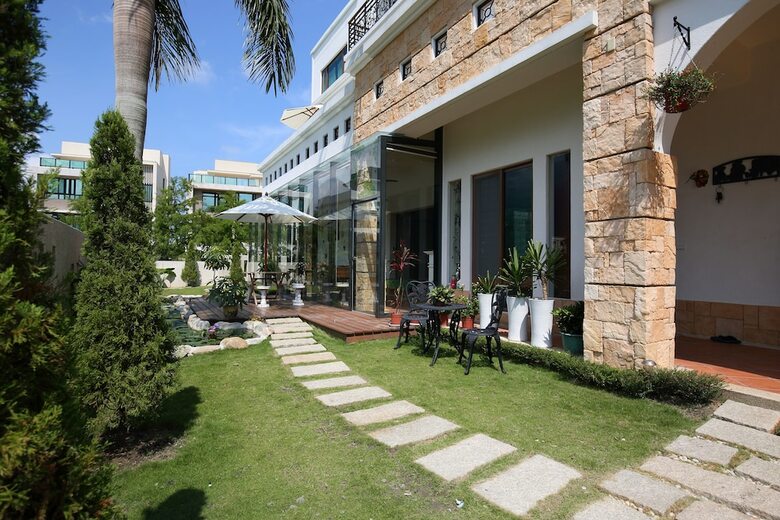 White Palace B&B