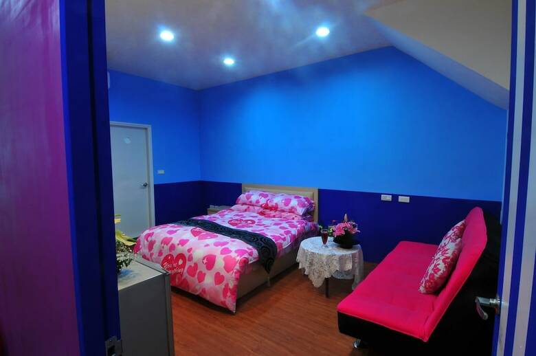 Free World B&B
