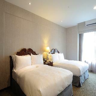 Hotel Royal Seasons Zhongkang (Superior)