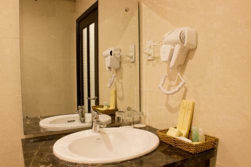 International Hotel