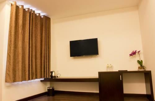 International Hotel