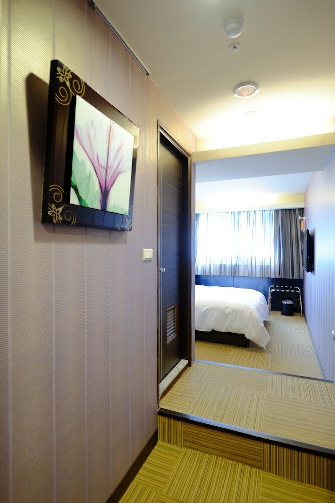 Hotel If Inn