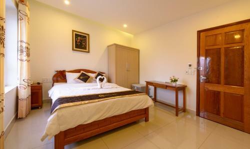 Sunflower Hotel