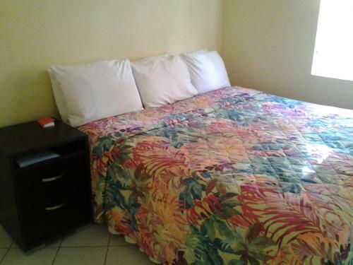 Hostal Aupic Paradise