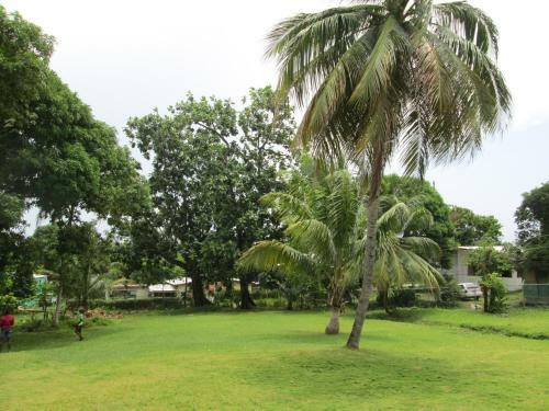 Hostal Paradise Inn