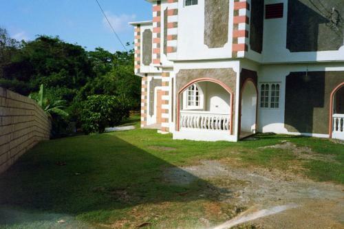Hostal Boston Beach Guesthouse