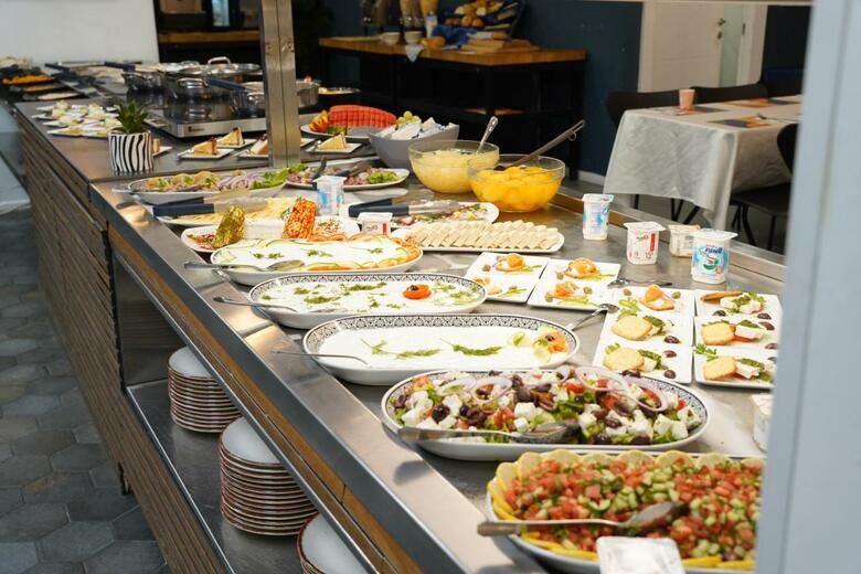 Shani Hotel