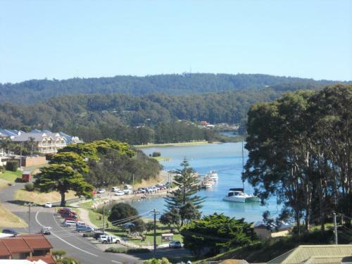 Apartamentos Narooma Golfers Lodge
