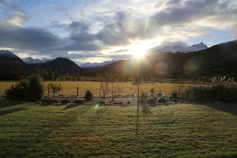 Glenorchy Peaks Bed And Breakfast