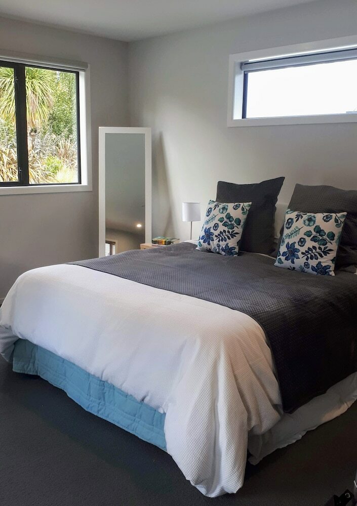 Glenorchy Peaks Bed And Breakfast
