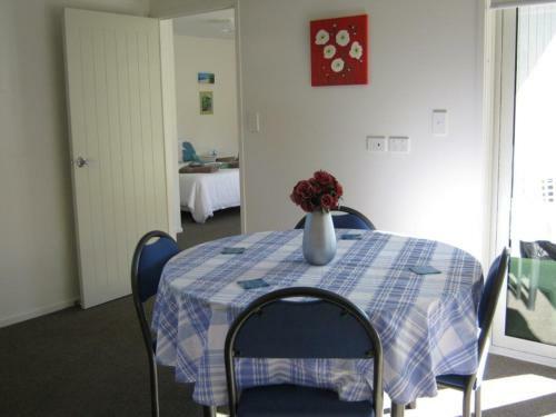 Cathedral Cove Apartment