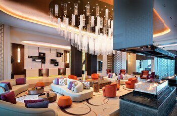 Boulevard Hotel Baku Autograph Collection