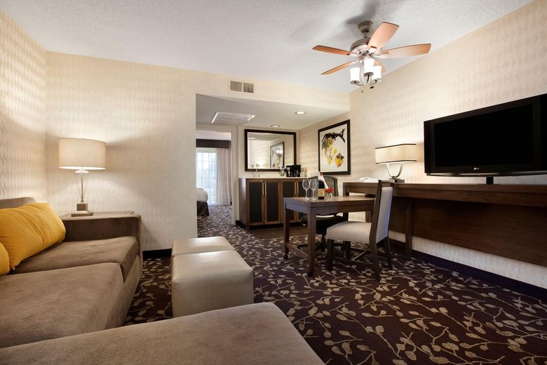 Hotel Embassy Suites Napa Valley