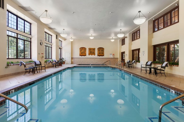 Hotel Embassy Suites Napa Valley
