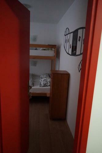 Hostel The Red Door