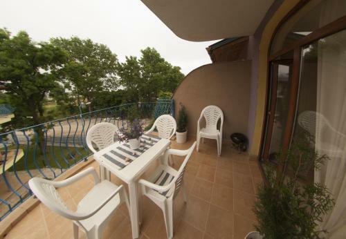Garden Beach Apartment