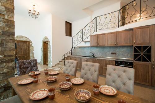 Trigor City Apartment