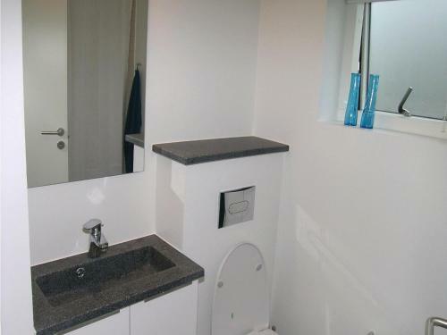 Three-bedroom Holiday Home Frederikshavn With Sea View 03