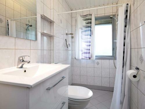Two-bedroom Holiday Home In Hals 22
