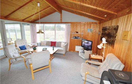 Three-bedroom Holiday Home L�kken With A Fireplace 05