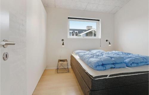 Three-bedroom Holiday Home L�kken With A Fireplace 07