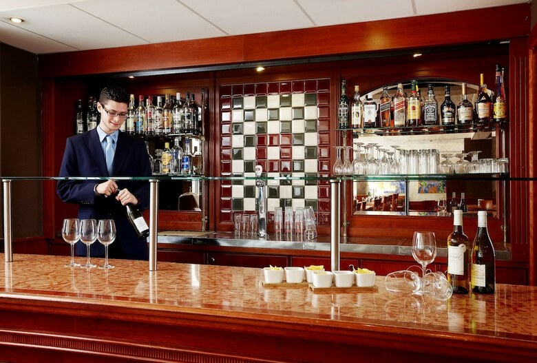 Hotel NH Brussels St�phanie