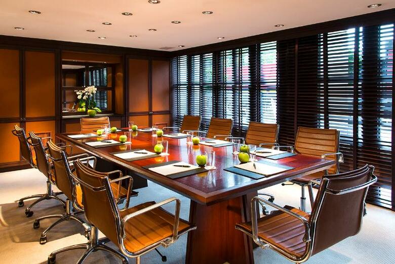 Hotel Warwick Barsey