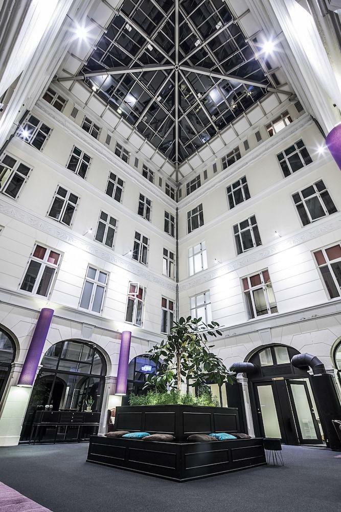 Hotel First Kong Frederik