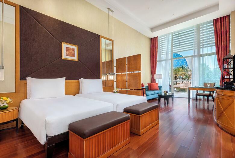 Hotel Al Raha Beach