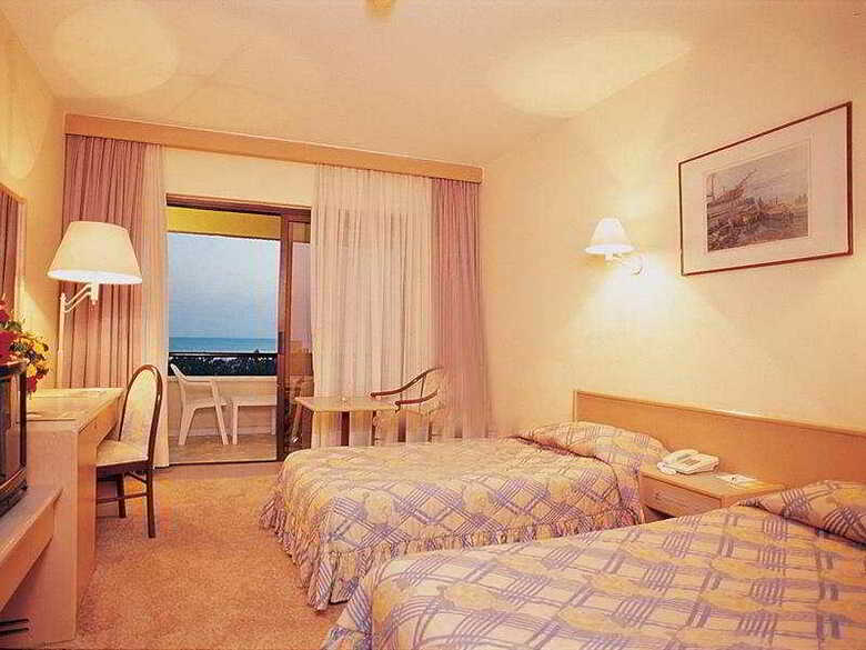 Hotel Grand Prestige