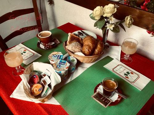 Hostal Guest House Pizzeria Pazza Da Gianni