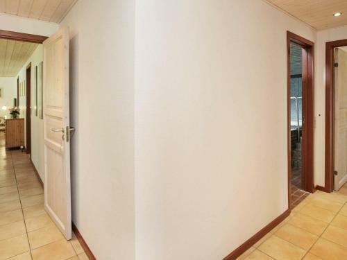 Four-bedroom Holiday Home In Hals 2